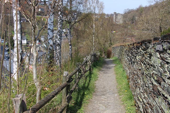 %_tempFileNameEifel06-Monschau-21%