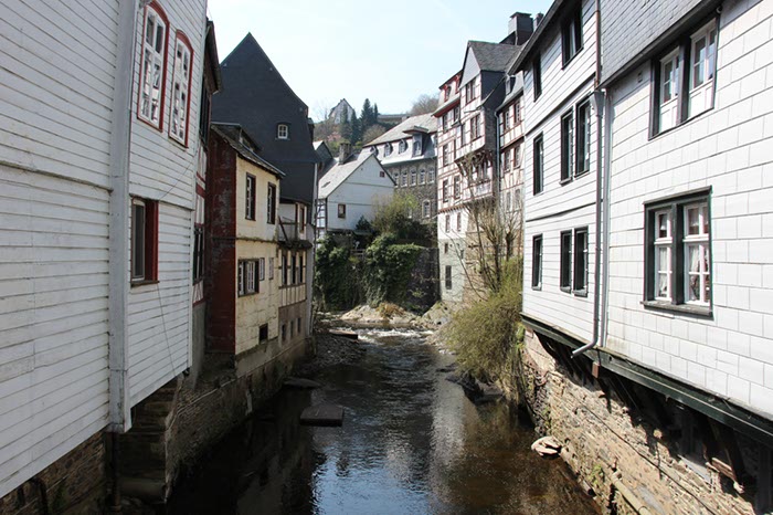 %_tempFileNameEifel06-Monschau-32%