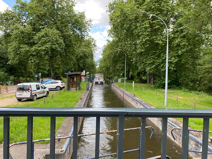 %_tempFileNameVog01-Bainville-%20aux-Miroirs-13%