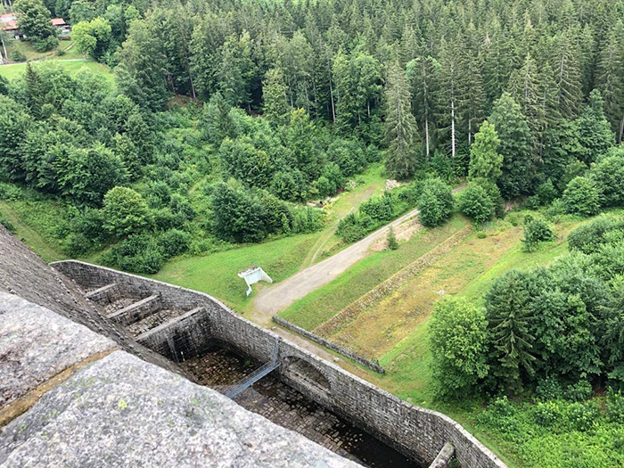 %_tempFileName05-Schwarzenbach-04%